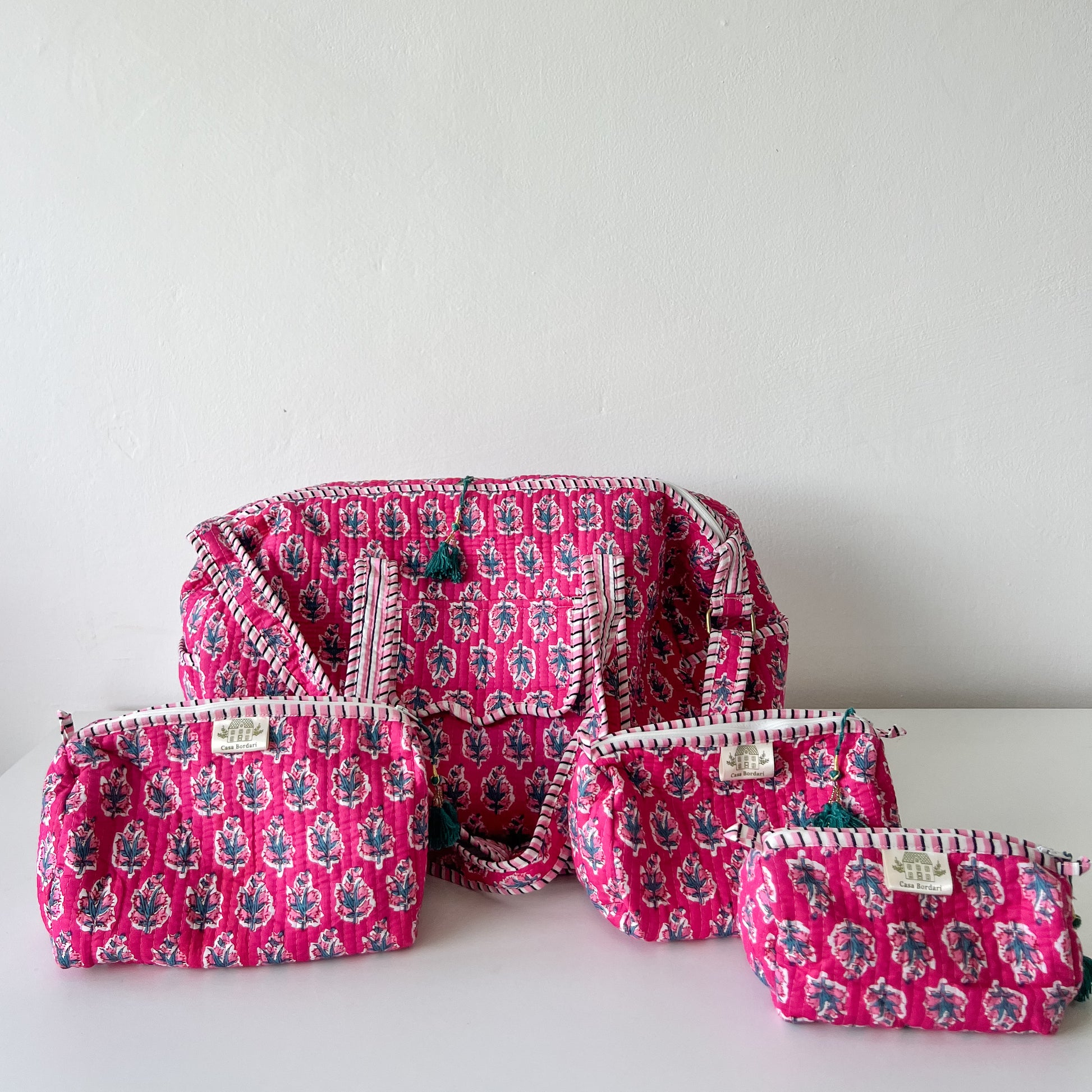 Pink Lotus Mochila de Viaje y Set de Estuches